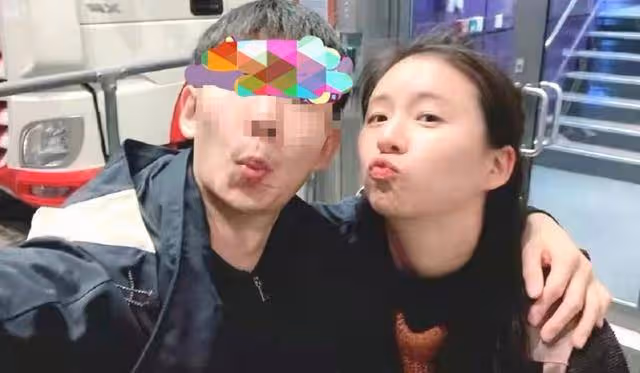 小彩旗曬照再受傷！生活照靈氣全無，放棄接班楊麗萍太可惜