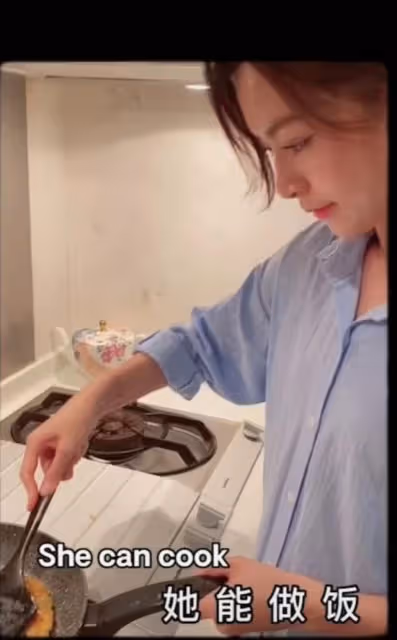 親民！港女星全身超十萬名牌現身地鐵，婚後變過億闊太拒做少奶奶