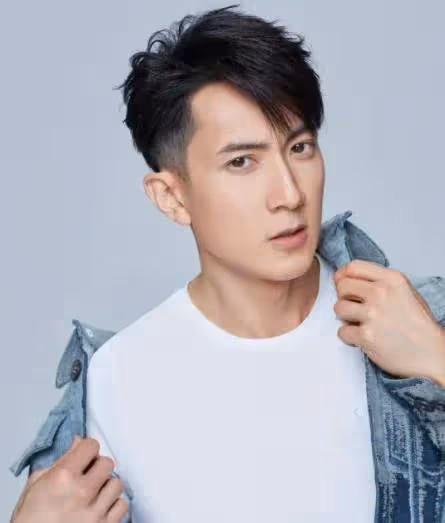 表面是藝人,實際是富二代的5位明星,混不下去就得繼承家產