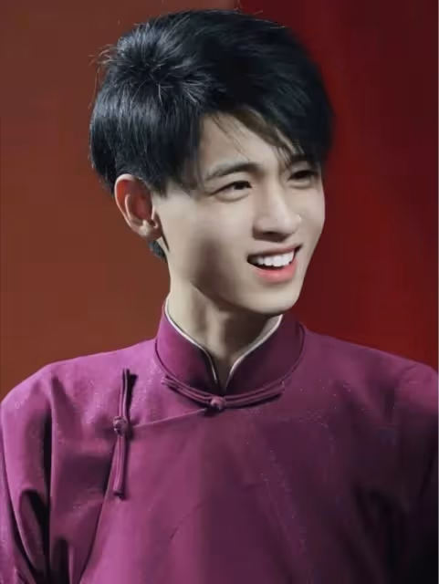 表面是藝人，實際是富二代的5位明星，混不下去就得繼承家產