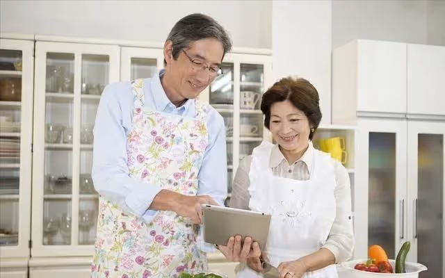 弟媳再婚拋棄兒子,我把侄子供到博士,如今弟媳找上門:這是我兒!