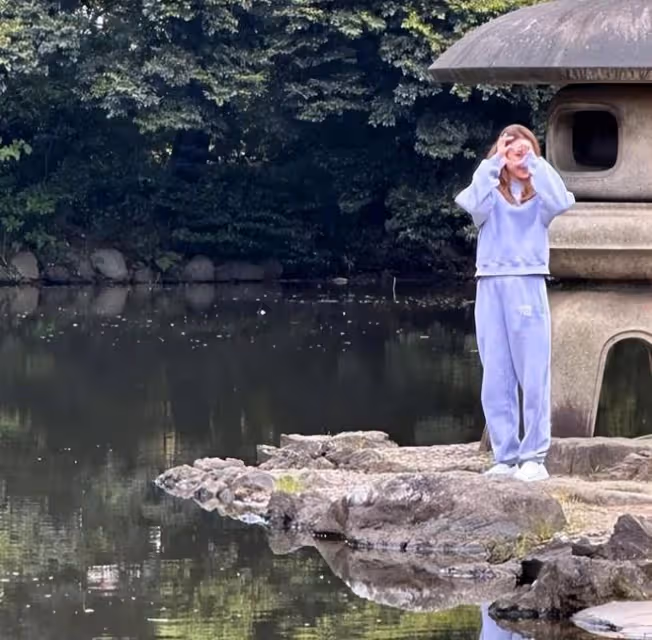 何超雲與未婚夫感情發展快速,兩人國外秀恩愛頻繁放閃