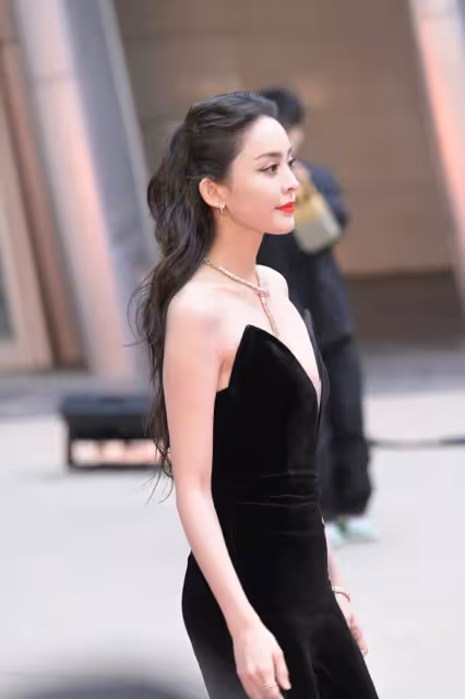 這一夜，我終於發現了娜扎和熱巴最大的區別