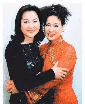 甄妮40年後揭開了搶歌真相!鳳飛飛是被冤枉,感嘆兩人從無交惡