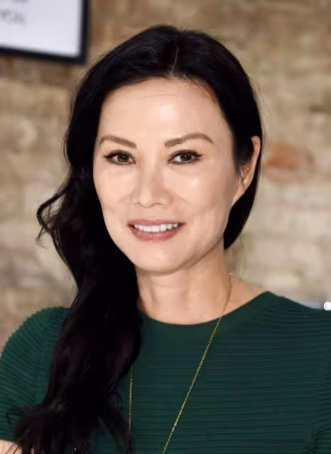 鄧文迪真的很會穿，就算和歐美超模站一起，只差身高不差氣質