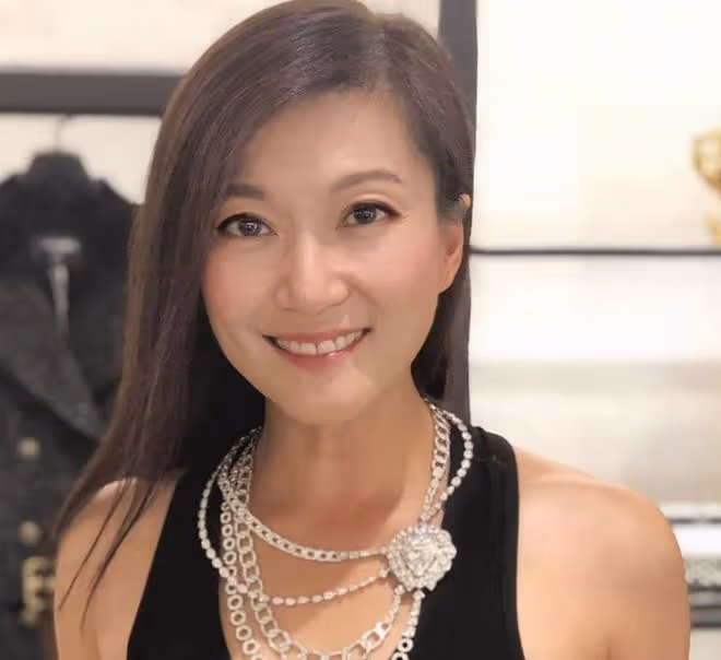 TVB視後維護獨生女否認感情疏離!曾患癌留港養老,女兒長居國外
