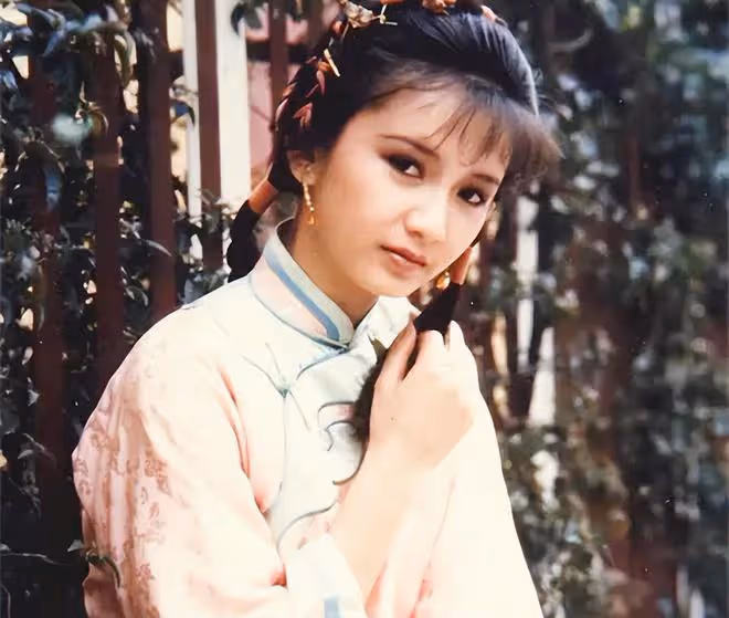 藍潔瑛誕辰60周年!知名女星曬多張珍貴合影悼念,曾借錢幫助對方
