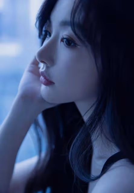 孔雪兒，「寒門偶像」的她，吃口魚子醬都被人嘲笑？