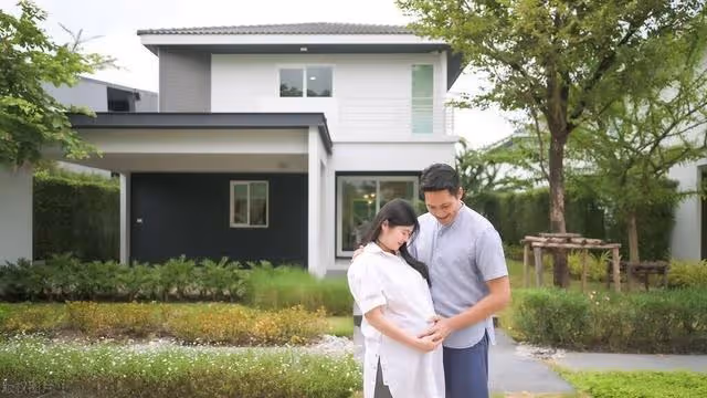 我摔傷腿，兒媳接我去城裡養病，飯桌上孫子童言無忌，我選擇回村