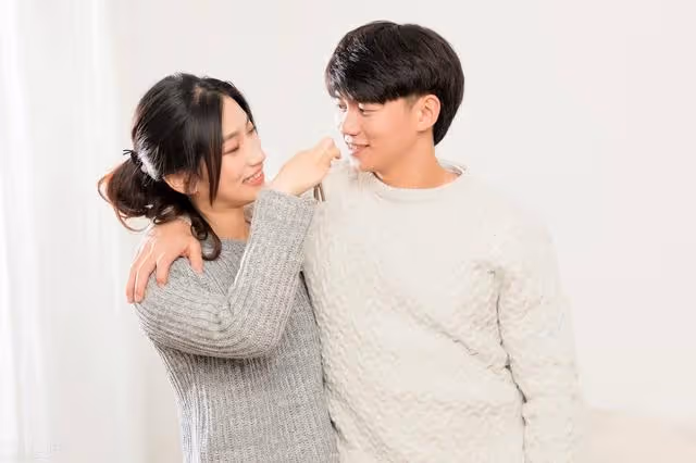 退休5年，女兒接我養老，條件是養老金還房貸，生活費自己掙