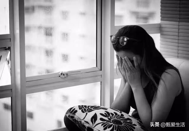 離婚夫妻財產平分，你憑什麼不給我？丈夫：你演了三年戲不累嗎？