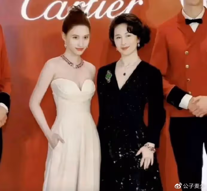 同為賭王千金，為何竇驍能娶何超蓮，而何超瓊卻不能嫁給陳百強？