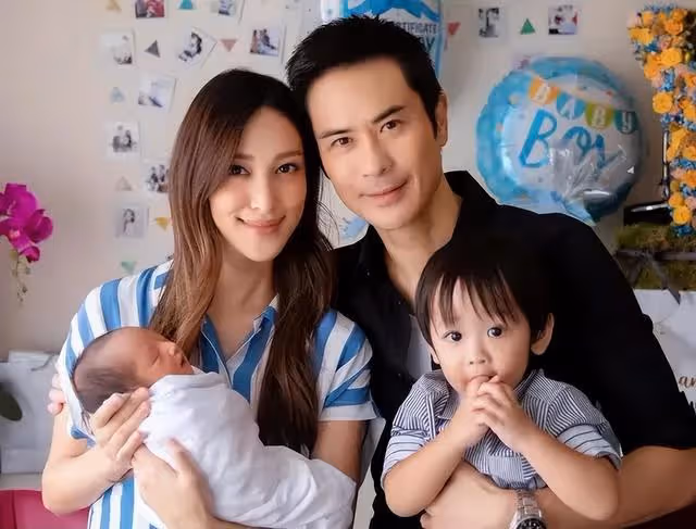 TVB視帝批港姐妻子演技無進步，四年抱三，不考慮夫妻檔拍劇