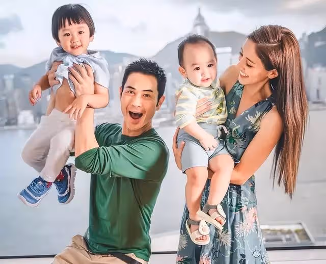TVB視帝批港姐妻子演技無進步，四年抱三，不考慮夫妻檔拍劇