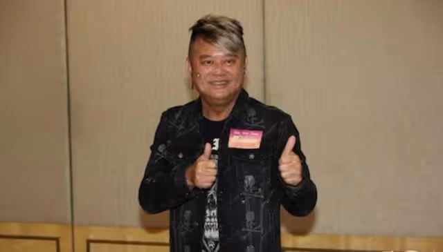 高人氣！資深港星回番禺被粉絲包圍，自曝曾為家鄉建過高爾夫球場