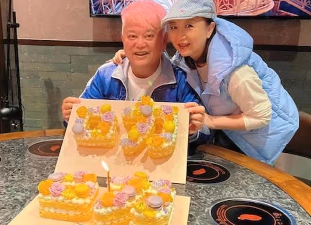 高人氣！資深港星回番禺被粉絲包圍，自曝曾為家鄉建過高爾夫球場