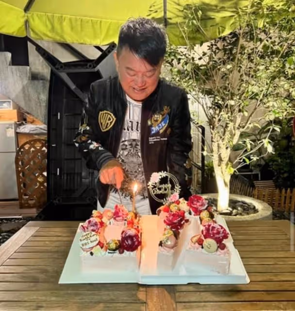 高人氣！資深港星回番禺被粉絲包圍，自曝曾為家鄉建過高爾夫球場