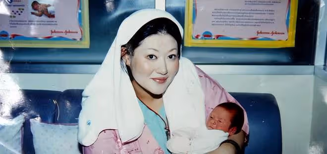陳寶蓮的遺腹子露面,21歲模樣很像媽媽,邱黎寬親自培養他