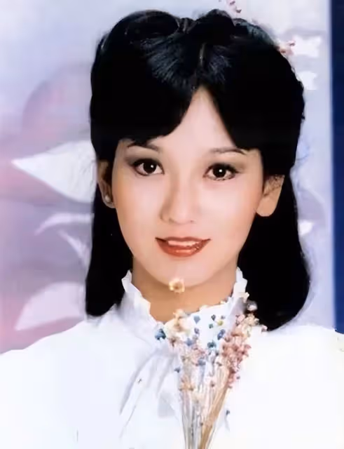 聊騷出軌當小三，娛樂圈的混亂在趙雅芝的身上體現的淋漓盡致