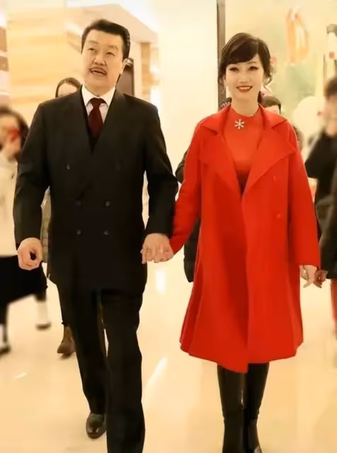 聊騷出軌當小三，娛樂圈的混亂在趙雅芝的身上體現的淋漓盡致