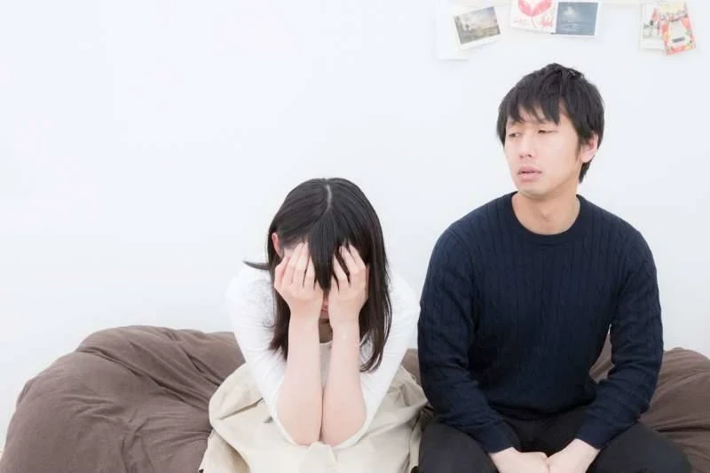 新婚的我們本來每晚恩愛!但他妹搬來後,老公就不碰我了!我哭著問他,他竟說:「我妹說妳很髒!」才發現.…