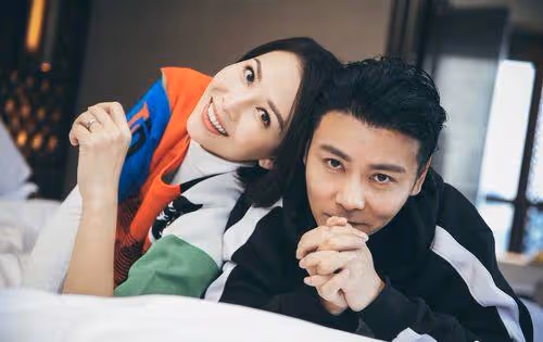 港圈「恩愛夫妻」疑塌房,男方獲獎後嫌棄女方過往,夫妻雙雙出軌