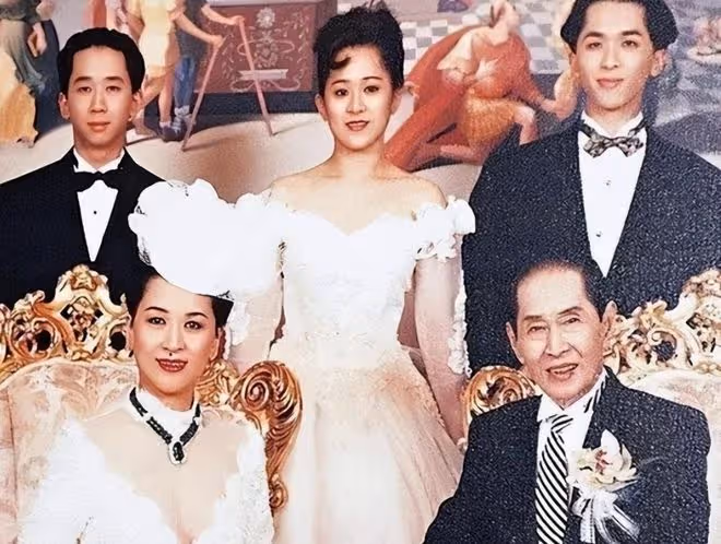 知名男星健康引擔憂!肚大到像懷孕手腳卻纖細,養3個女友惹爭議