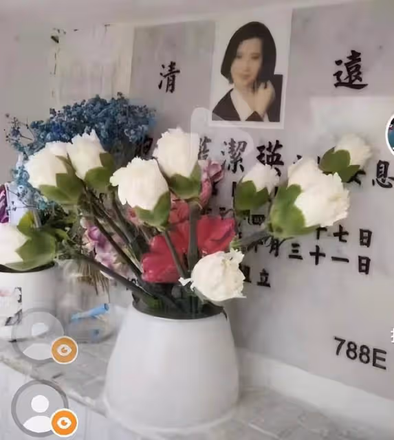 藍潔瑛60歲冥壽，曾華倩發合照悼念好朋友，粉絲到墓地給她送鮮花