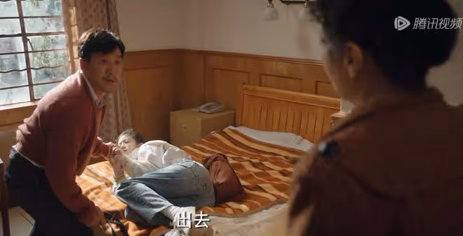 《漫長的季節》王陽媽林曉傑憑演技出圈，年輕舊照曝光，火辣性感