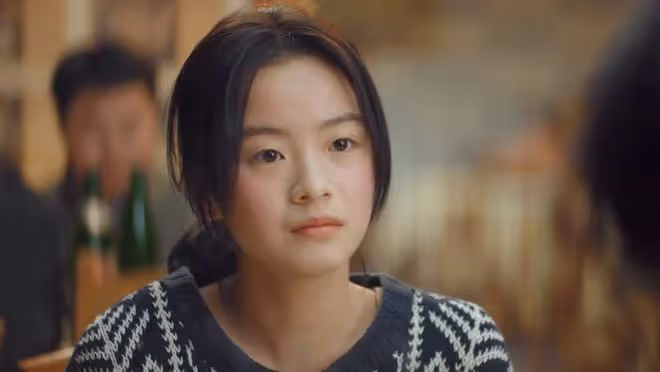 躲過《漫長的季節》女主李庚希，卻被女四號驚艷了，撞臉邱淑貞