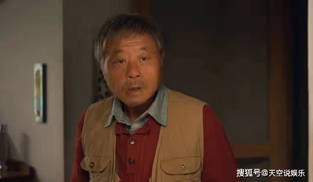 《漫長的季節》計程車司機的職業病，撕開了男演員的遮羞布