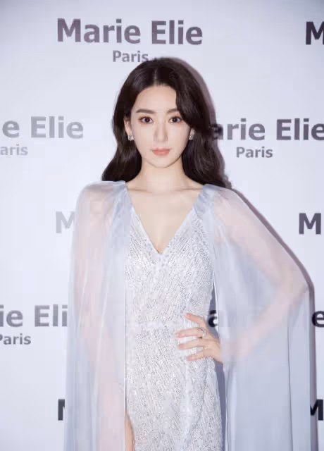 郭富城妻子長期曬健身照，大腰長腿螞蟻搶鏡
