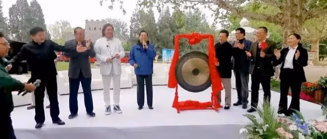 84歲李雙江近況曝光，身體越來越差，夢鴿被曝疑似已經帶兒子出國