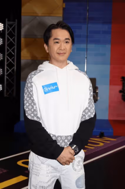 著名港星曬近況疑患病！肚大如球四肢纖細，同時交往三女友拒結婚