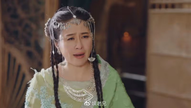 繼蔣雯麗、馬伊琍之後,43歲葉璇再扮少女,膀大腰圓一臉褶子!