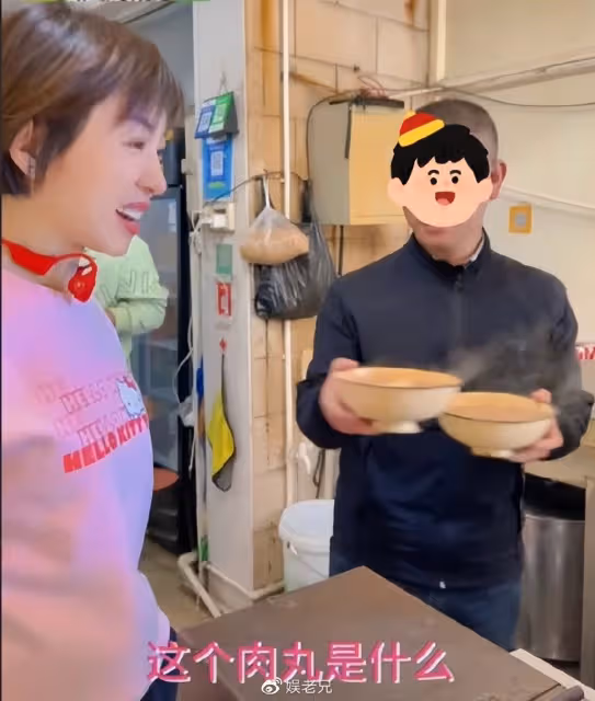網傳歐陽夏丹已從央視離職,現身晉城麵館吃早餐,採訪老闆被無視