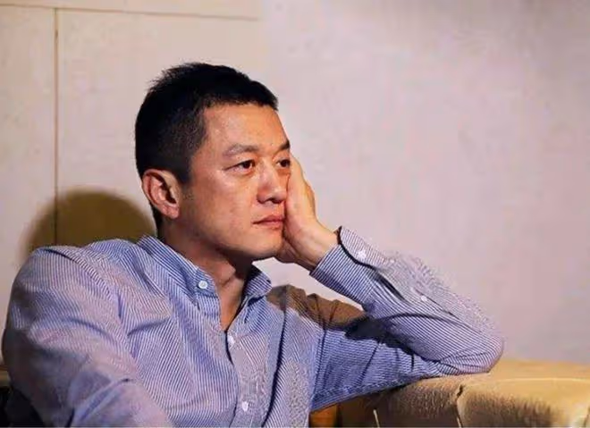 李亞鵬直播數次哽咽，終於承認自己走投無路，自稱絕非賣慘