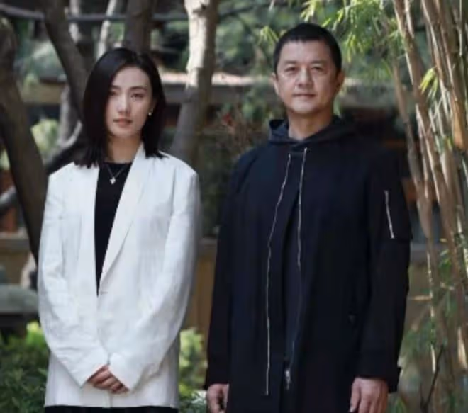 李亞鵬直播數次哽咽,終於承認自己走投無路,自稱絕非賣慘