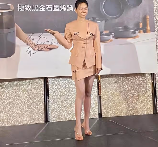 閨蜜稱安以軒已接受老公被判14年,她將帶著孩子好好生活