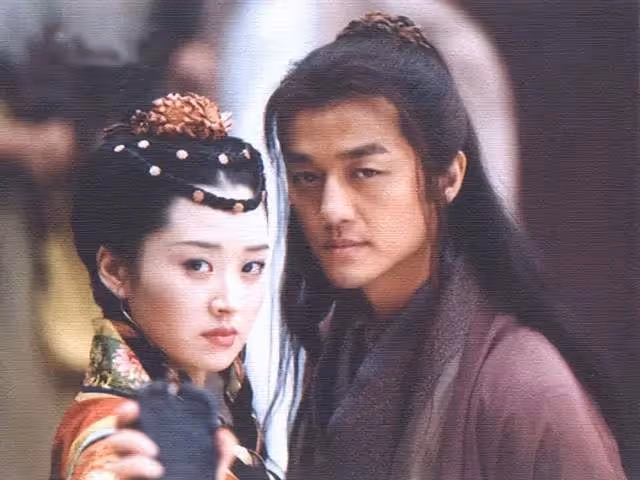 李亞鵬欠4000萬成被執行人,王菲跟他離婚或與他投資失敗有關
