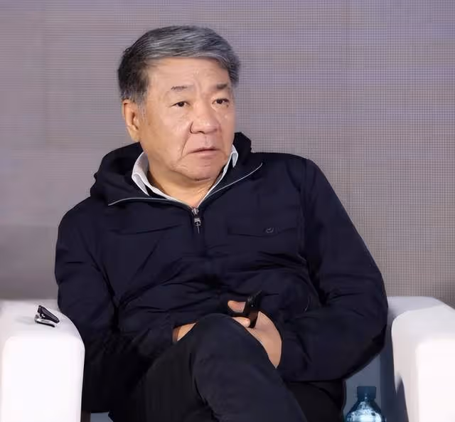 導演鄭曉龍調侃王雷:你的代表作是什麼?王雷的回應笑翻全場