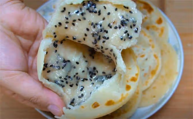 燙麵糖餅詳細教程,外酥里軟鼓大泡,做法簡單,看一遍就能學會