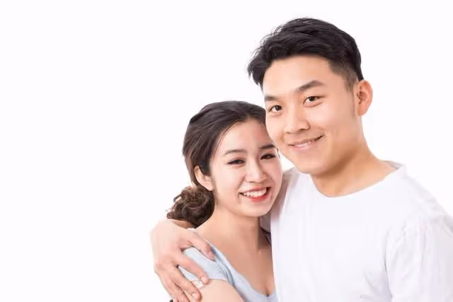 清明節回老家掃墓，父親不允許我的女兒們祭祖，還讓我給侄子買房