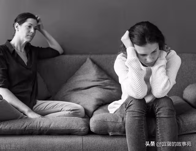 她拿75萬給我弟買婚房,夜裡我打出1個電話,我媽的臉變了