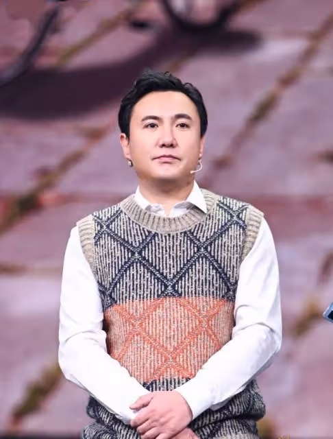 沈騰回應生病傳聞,目前人已回國,此前還曾參加馬麗新電影首映禮