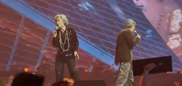 狂走音遭狠批!55歲周慧敏演唱會表現失准,網友:之前形象都毀了