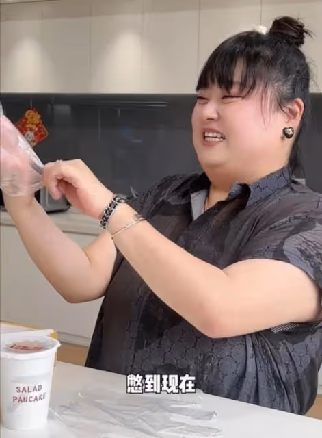 體重曾直奔300磅!TVB前女星一天吃9頓,內地當吃播賺得盆滿缽滿