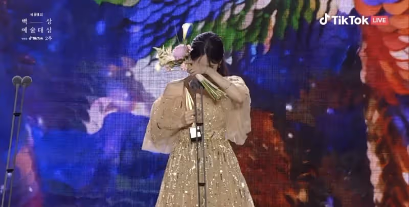 朴恩斌以個人拿下《百想》大賞！發表感言忍不住淚崩：我實現了我的夢想
