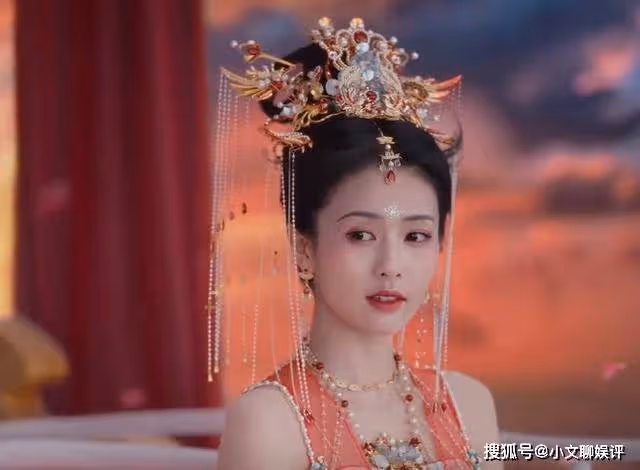 《長月燼明》滄九旻黎蘇蘇仙門大婚，華麗造型美翻九重天，甜度超標