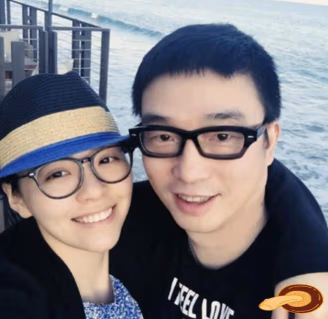 悲哀的張靚穎:嫁給老闆為妻,被拋棄;善待久伴經紀人,被坑慘